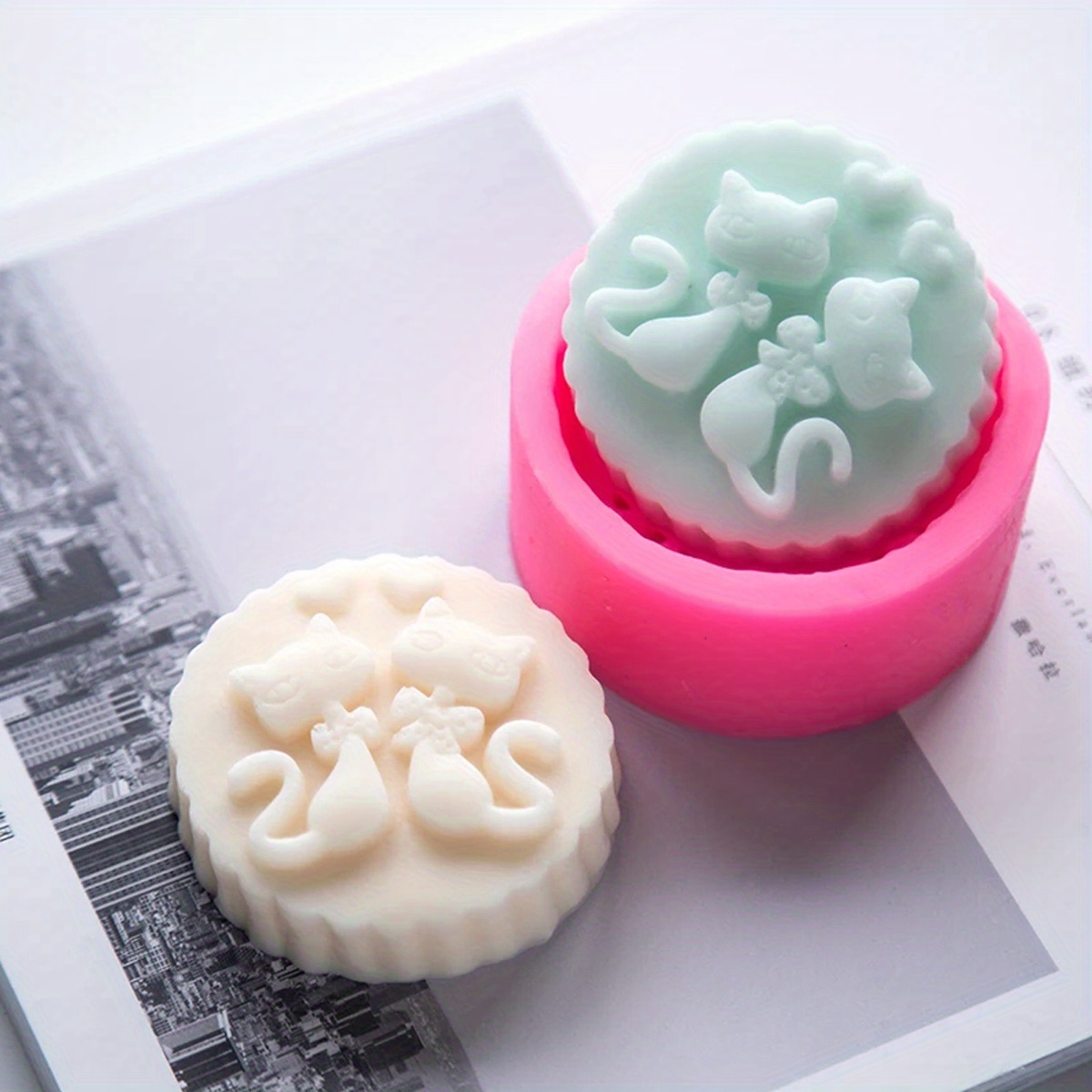 Soap Making Things - 1-Piece Silicone Cat Soap Mold -